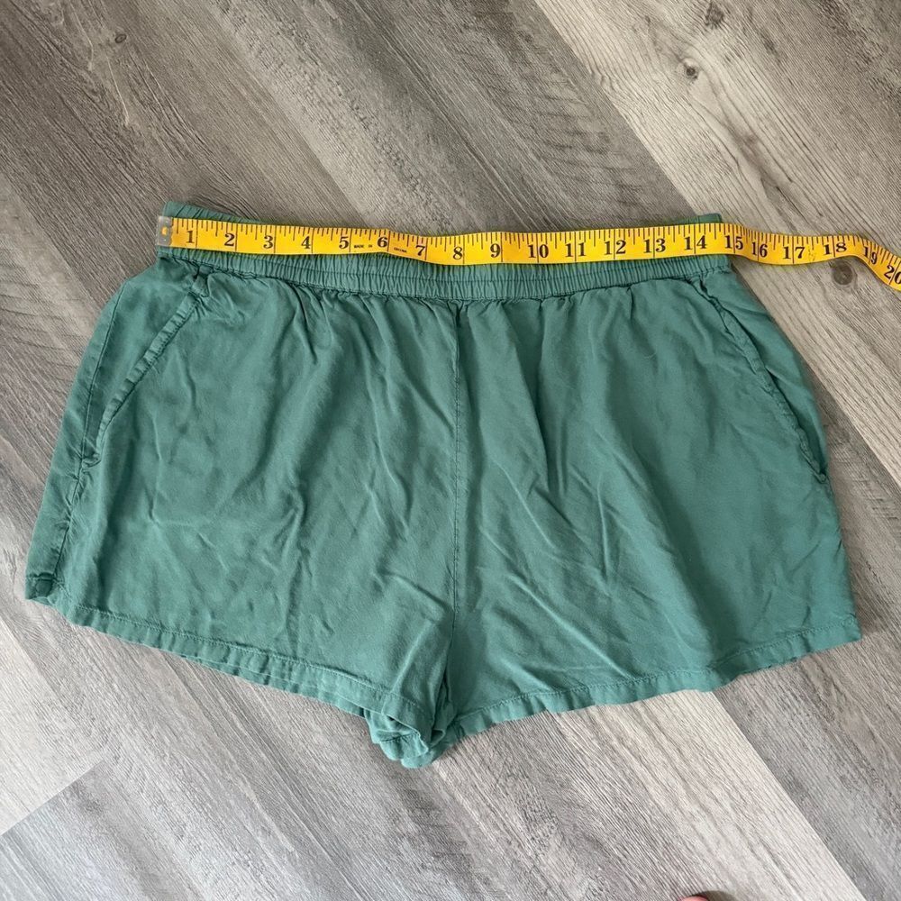 Volcom Shorts Large Teal Viscose Vacation Flowy Pockets Feminine Casual - Picture 9 of 13